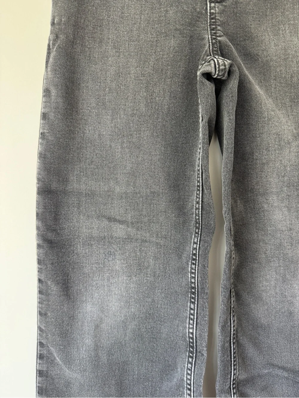 GAP Girls Relaxed Wide-Leg Drawstring Jeans in Charcoal